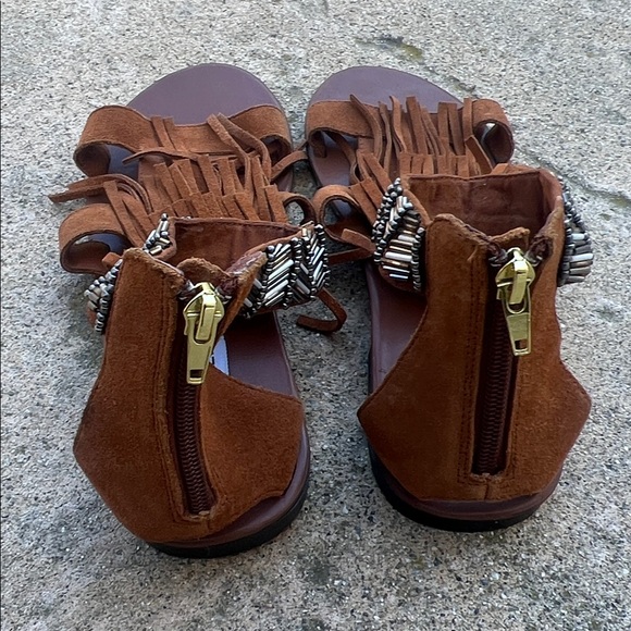 Steve Madden Giaani Brown Fringe Beaded Gladiator Zip Sandals Women's Size 8.5 - Picture 4 of 7